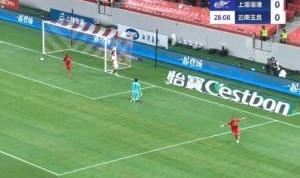 海港1-0领先玉昆！刘若钒直塞助攻，莱昂纳多单刀晃过门将破门