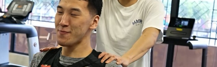 v体育-广东训练更新！徐杰欺负阿旺，崔永熙麦考尔大汗，奎因萨姆纳搞怪|力量训练|杜润旺|力量|国家队|复出_新浪体育_新浪新闻