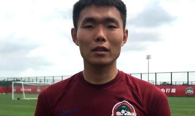 v站体育-王上源谈入选国足：希望能够拼一个属于自己的位置