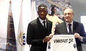 记者：维尼修斯拒绝沙特邀请，皇马将在赛季结束后和他续约两三年