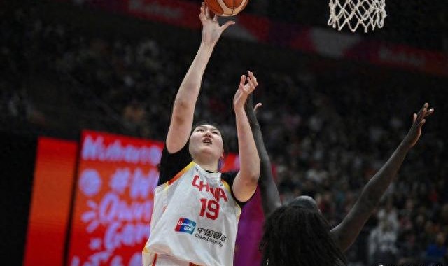 v站-女篮世界杯资格赛，中国女篮86比76击败南苏丹|南苏丹队|张子宇|陈玉婕|王思雨|篮板_新浪新闻